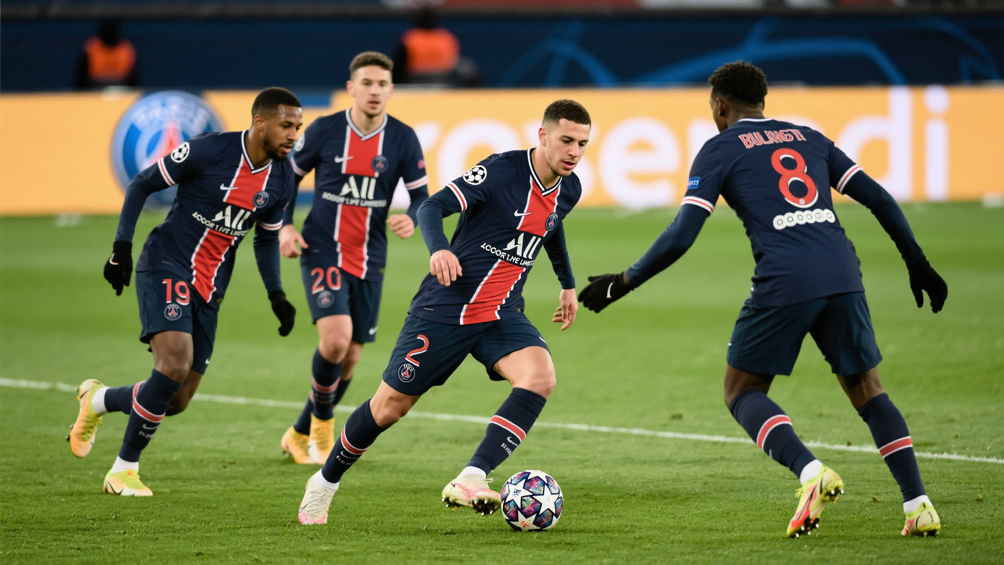 2024-25赛季欧冠防守榜：马尔基尼奥斯以92次解围独占鳌头